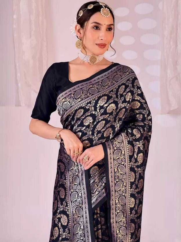 Regal Black Banarasi Silk Saree with Intricate Gold Zari Weaving