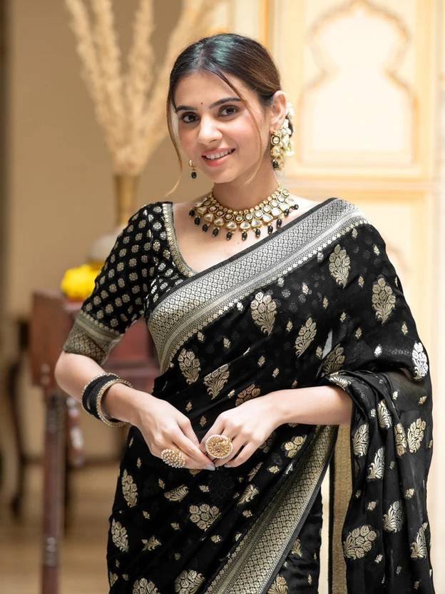 Regal Black Banarasi Silk Saree with Intricate Gold Zari Weaving